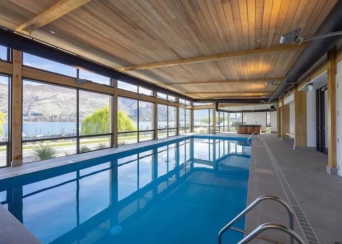 Penthouse With Marina Views - Or Two Bedroom *